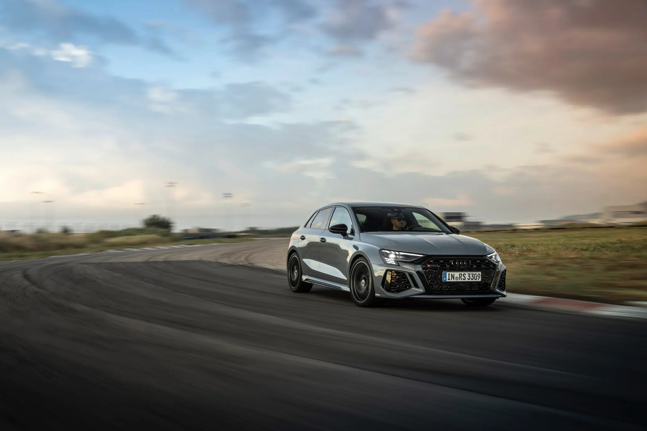 Audi RS 3 dianteira