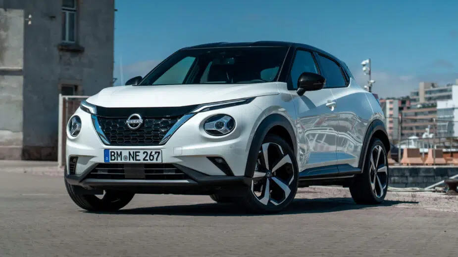 Nissan Juke Hybrid vista dianteira 3/4