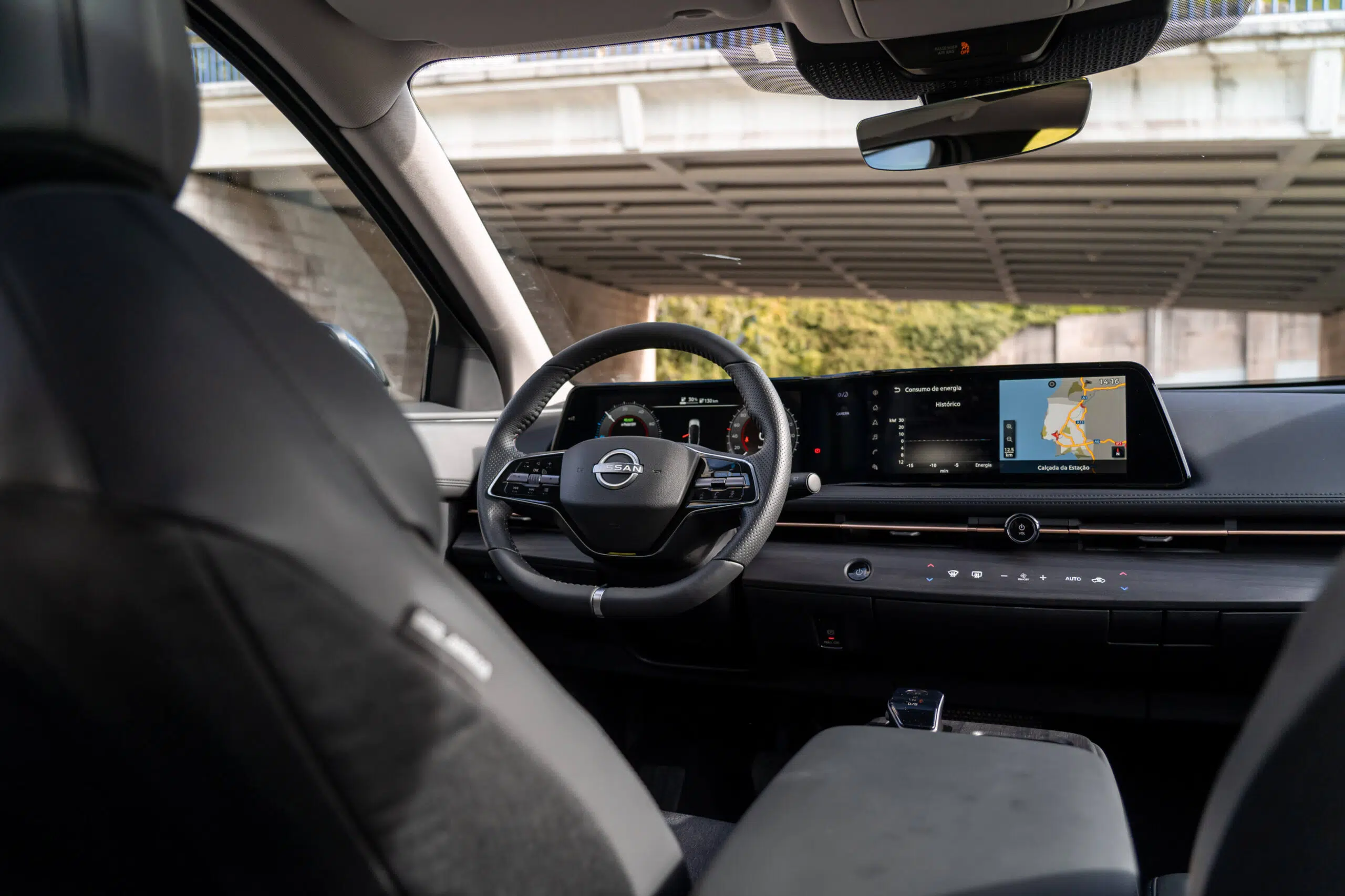 Nissan Ariya interior