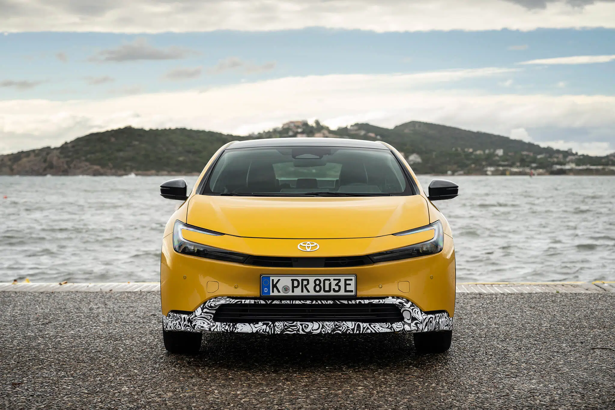 Toyota Prius, frente