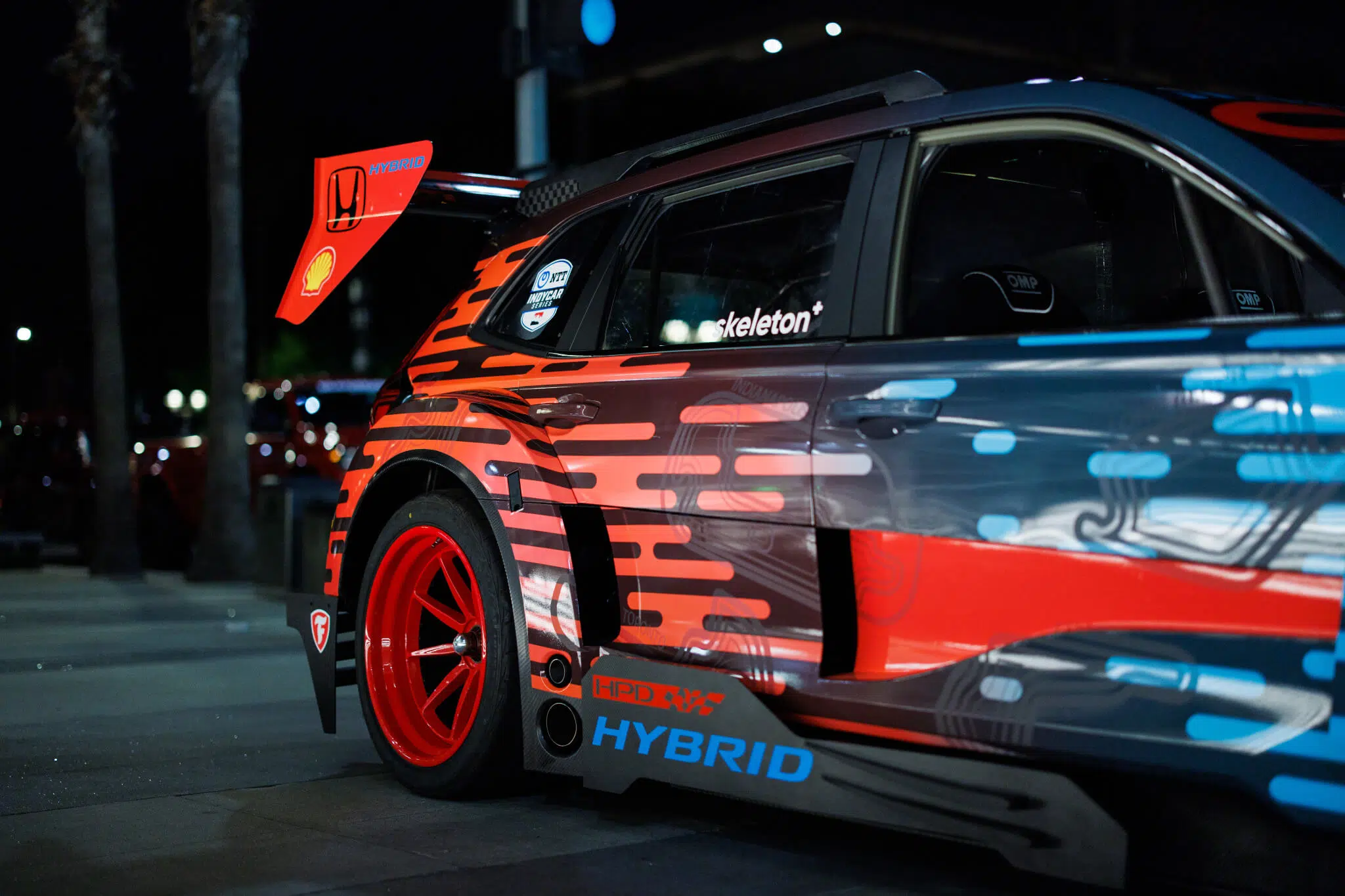 Honda CR-V Hybrid Racer detalhe porta