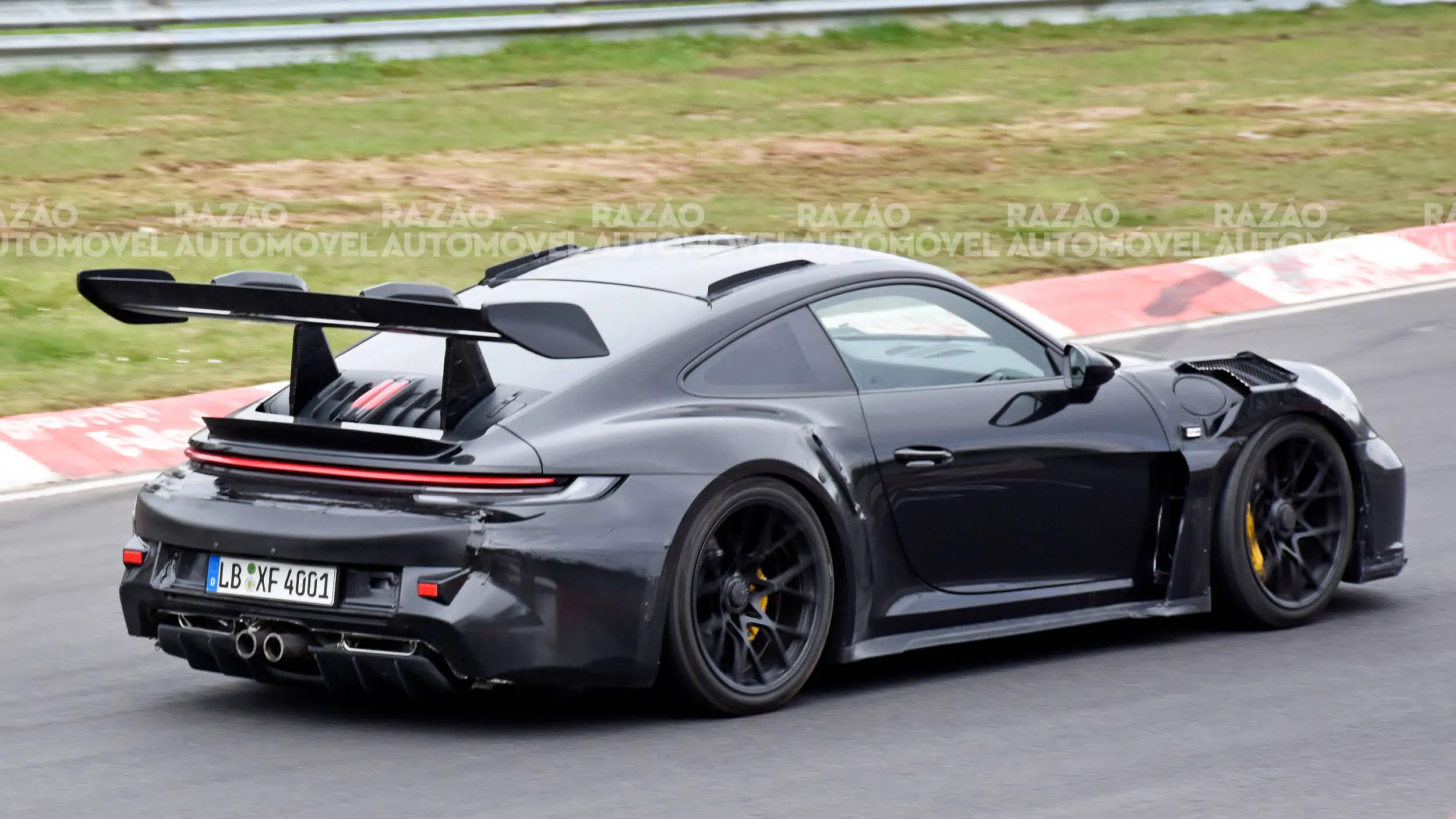 Porsche 911 GT2 RS perfil