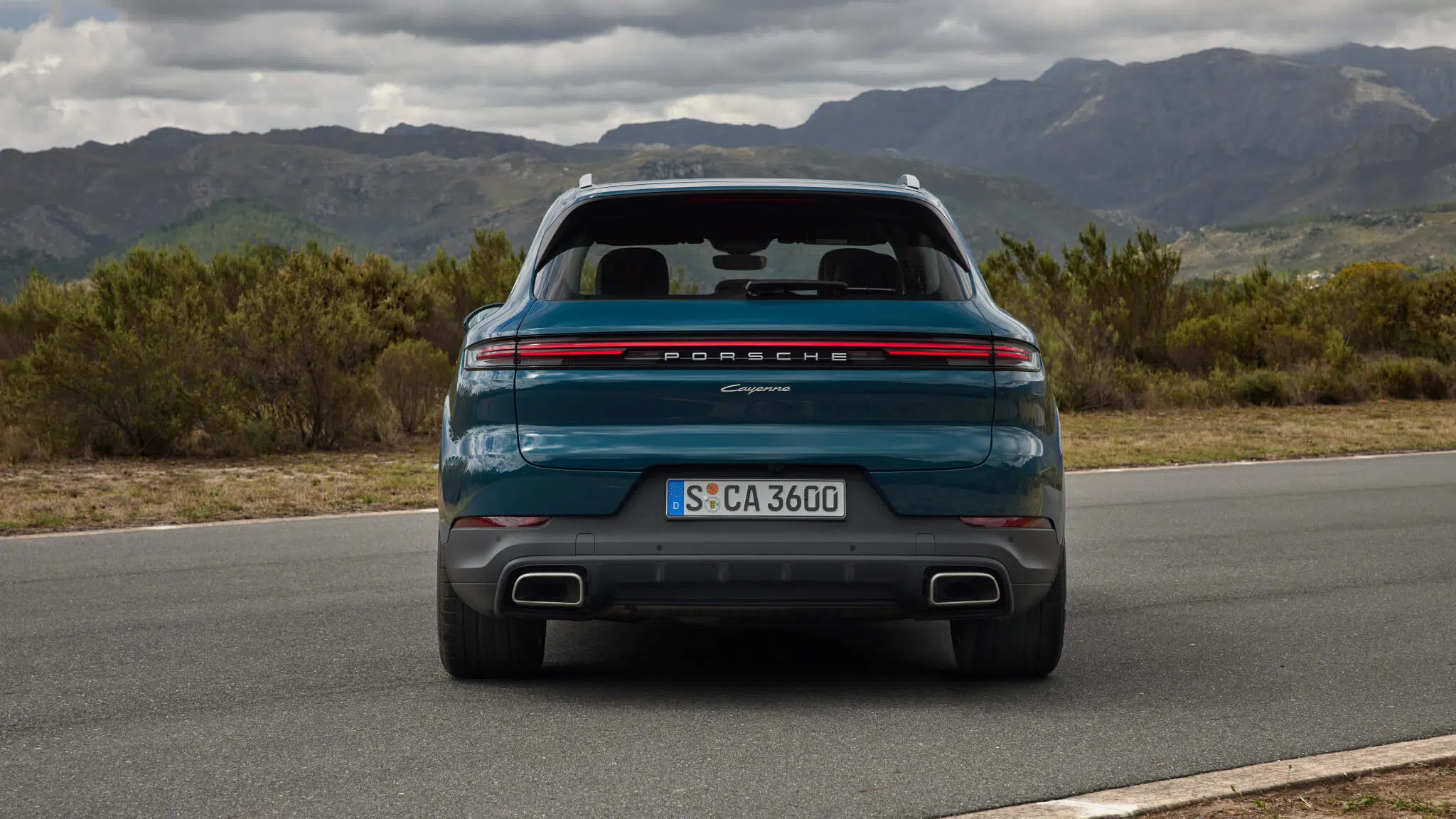 Porsche Cayenne traseira