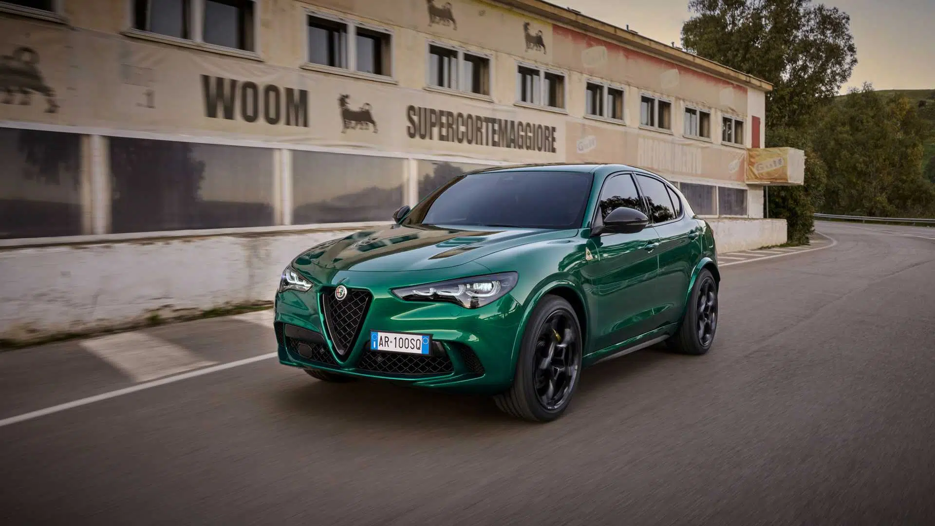 Alfa Romeo Stelvio Quadrifoglio 100 Anniversario dianteira