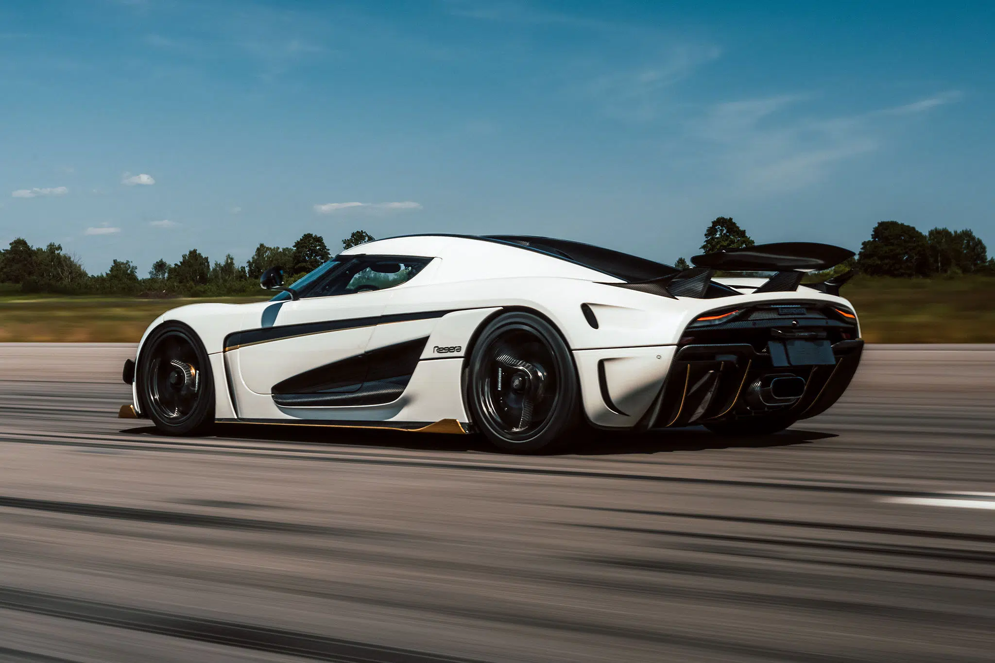 Koenigsegg Regera 0-400-0 - 3/4 traseira