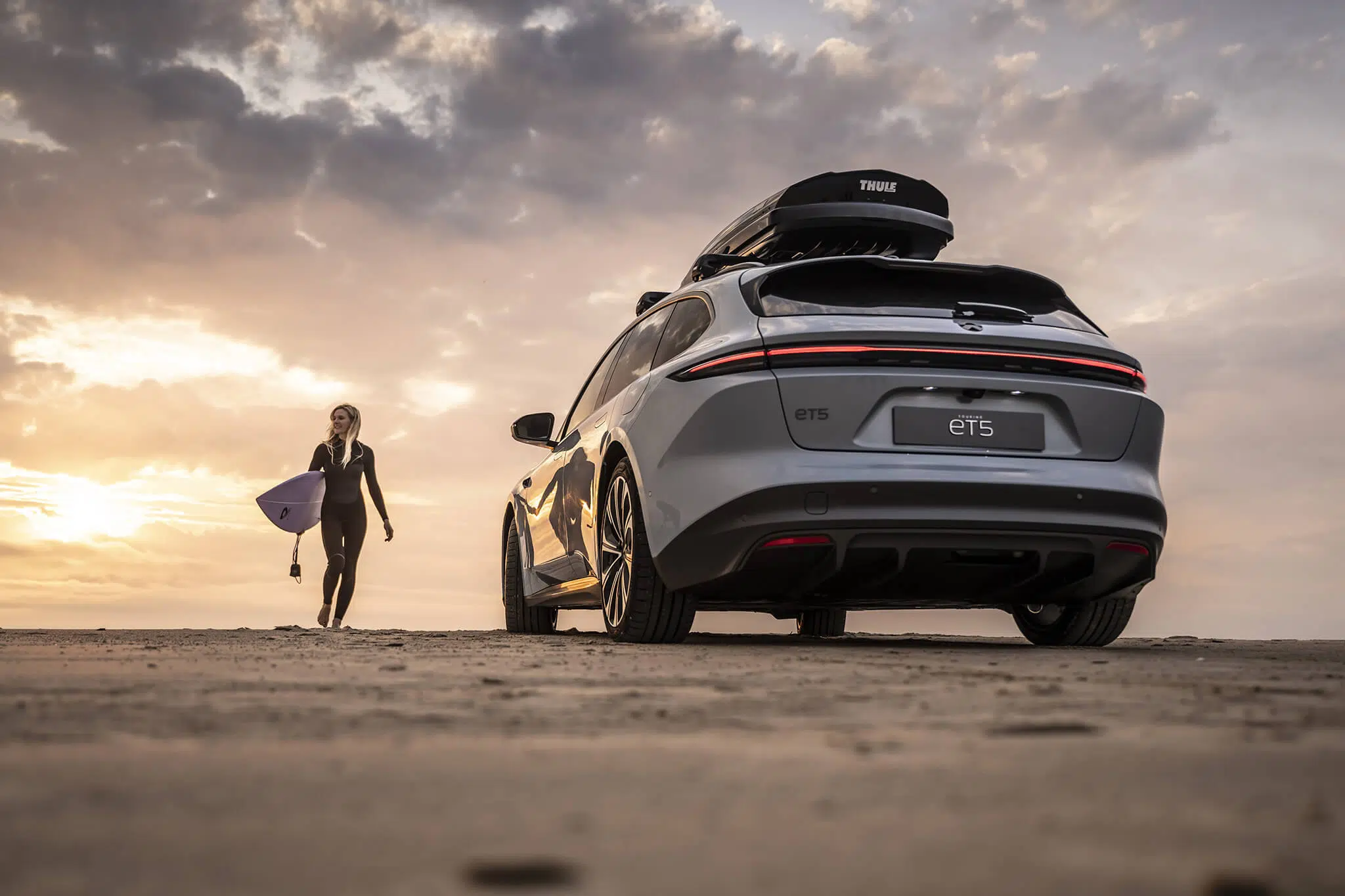 NIO ET5 Touring praia