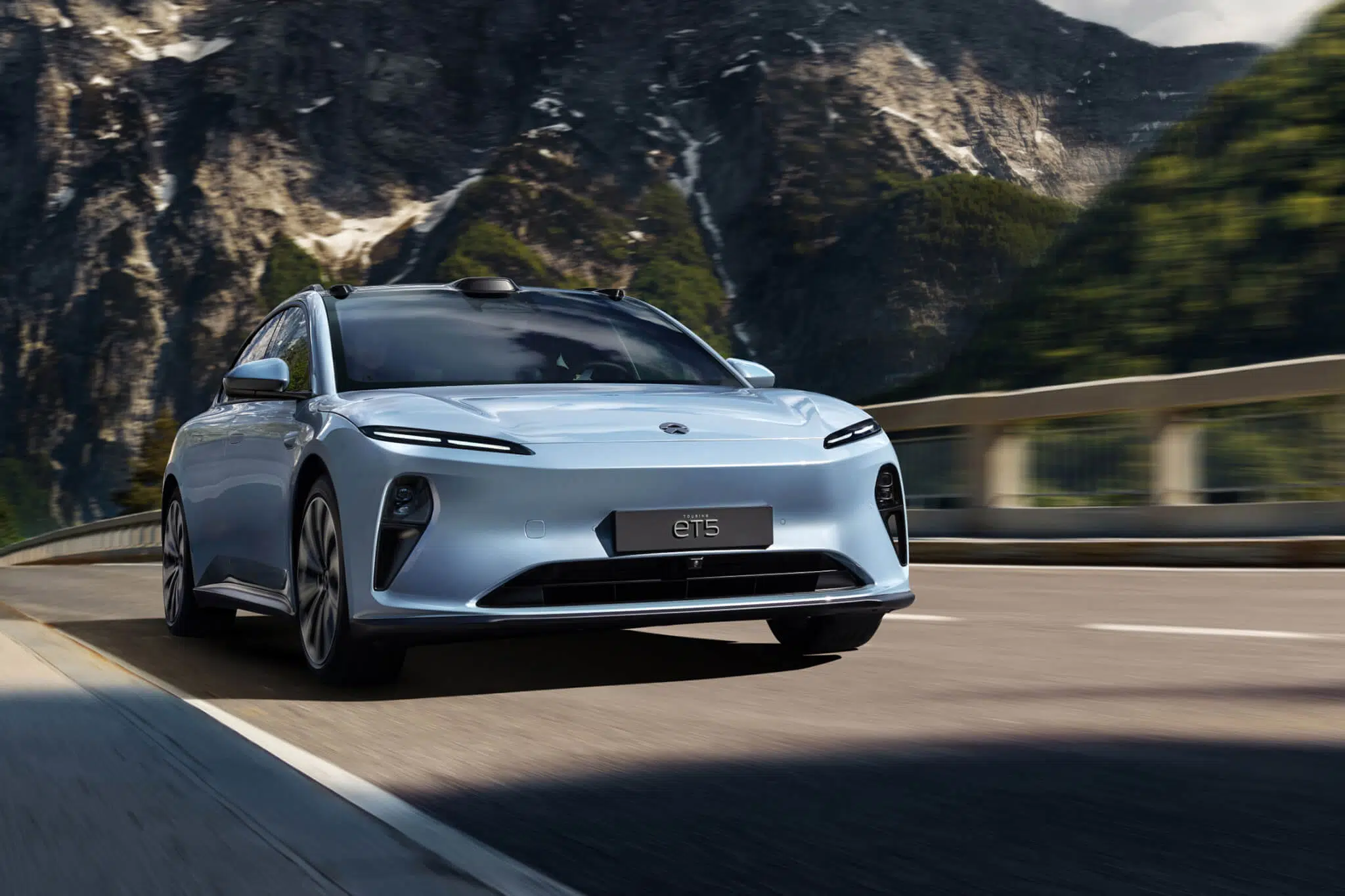 NIO ET5 Touring frente