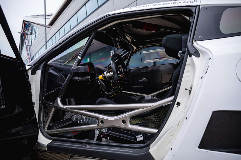 Vai a leilão o Nissan GT-R que entra no filme 'Gran Turismo