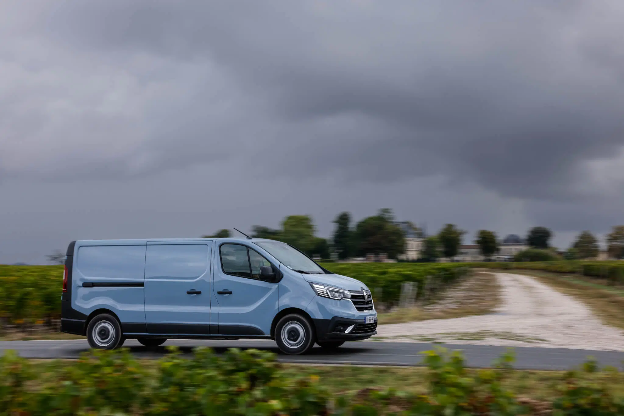 Renault Trafic E-Tech Electric perfil