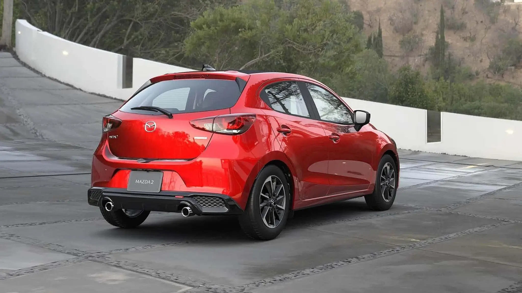 Mazda2 ganha motor com mais de 140 cv mas não o podemos comprar