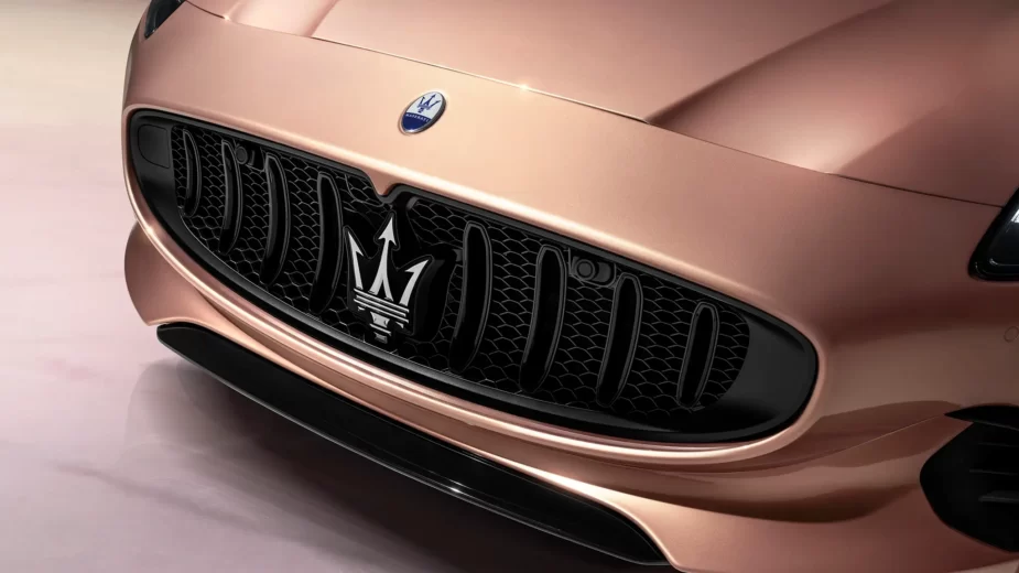 Maserati GranCabrio Folgore - grelha frontal