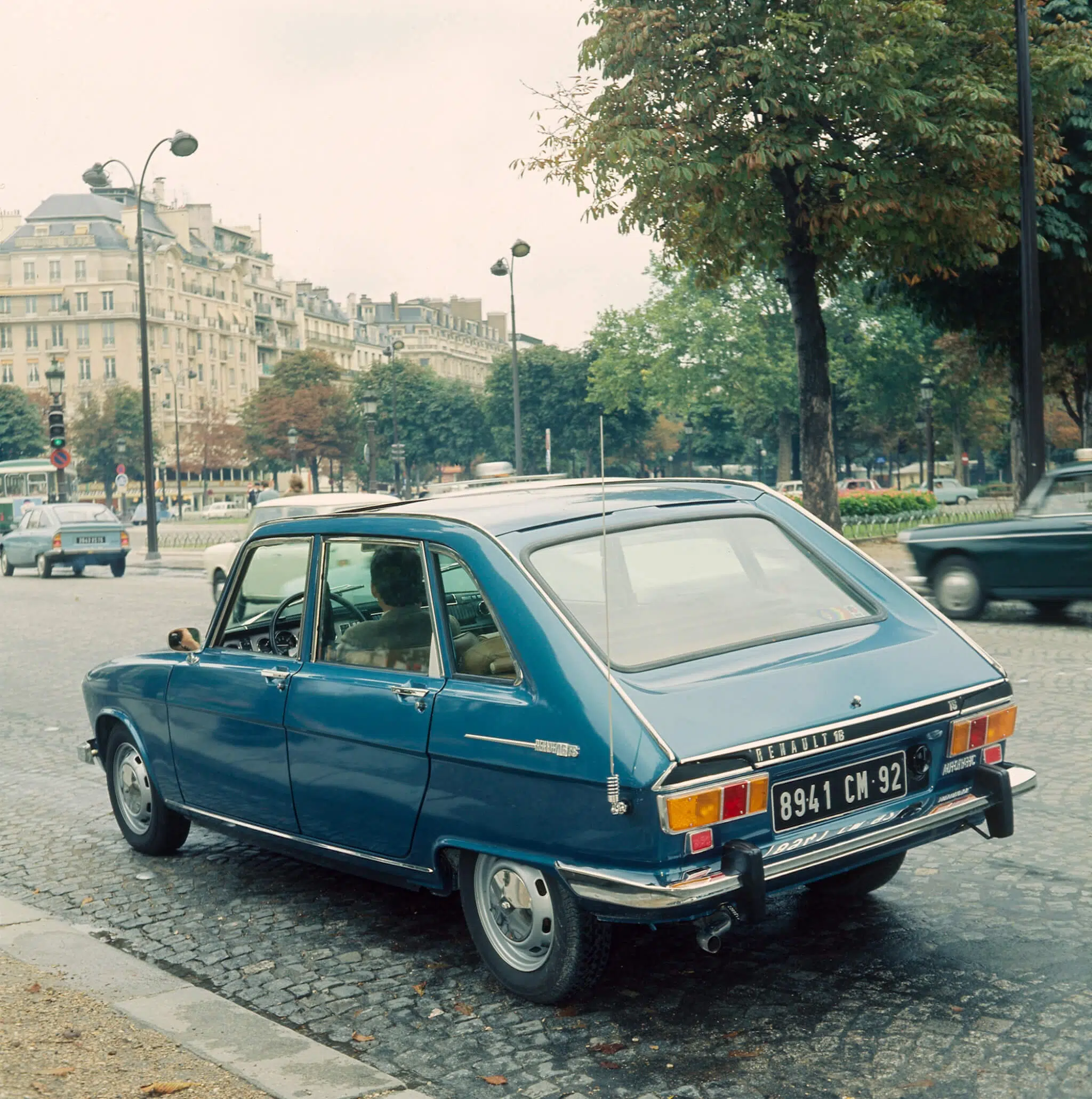 Renault 16