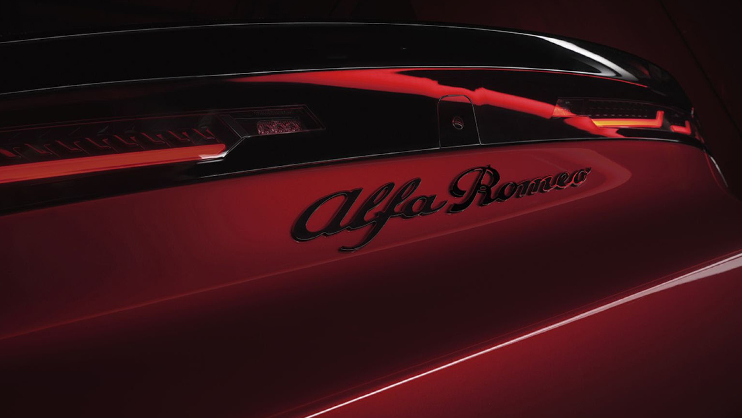 Assista em direto à revelação do primeiro elétrico da Alfa Romeo