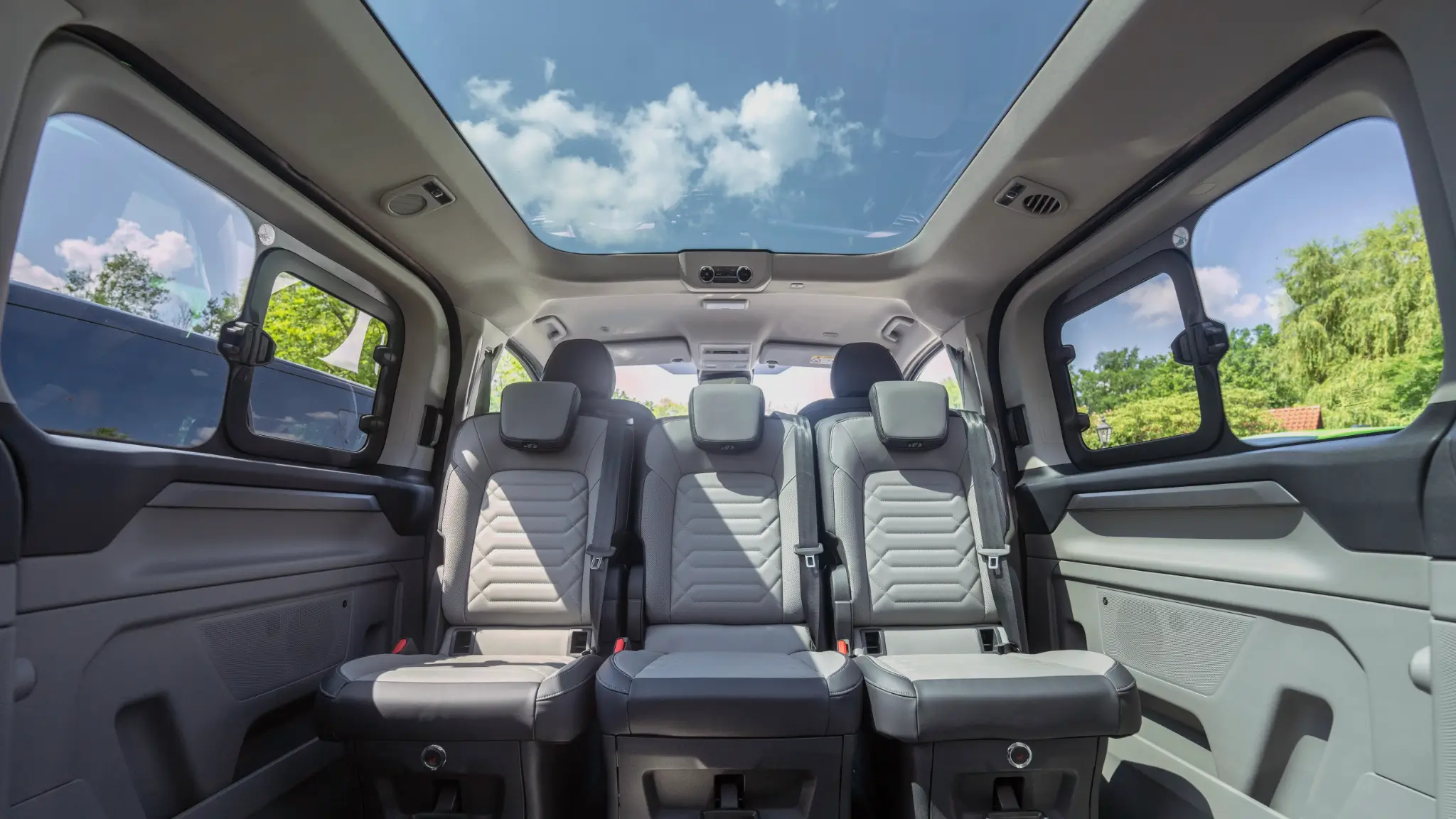 Ford E-Tourer Custom interior