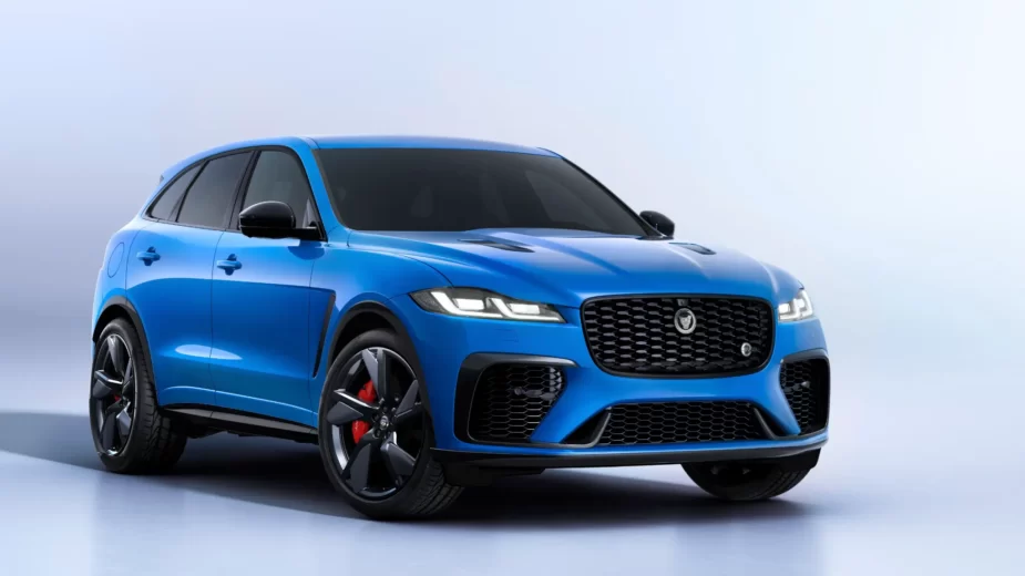 Jaguar F-PACE SVR, frente 3/4