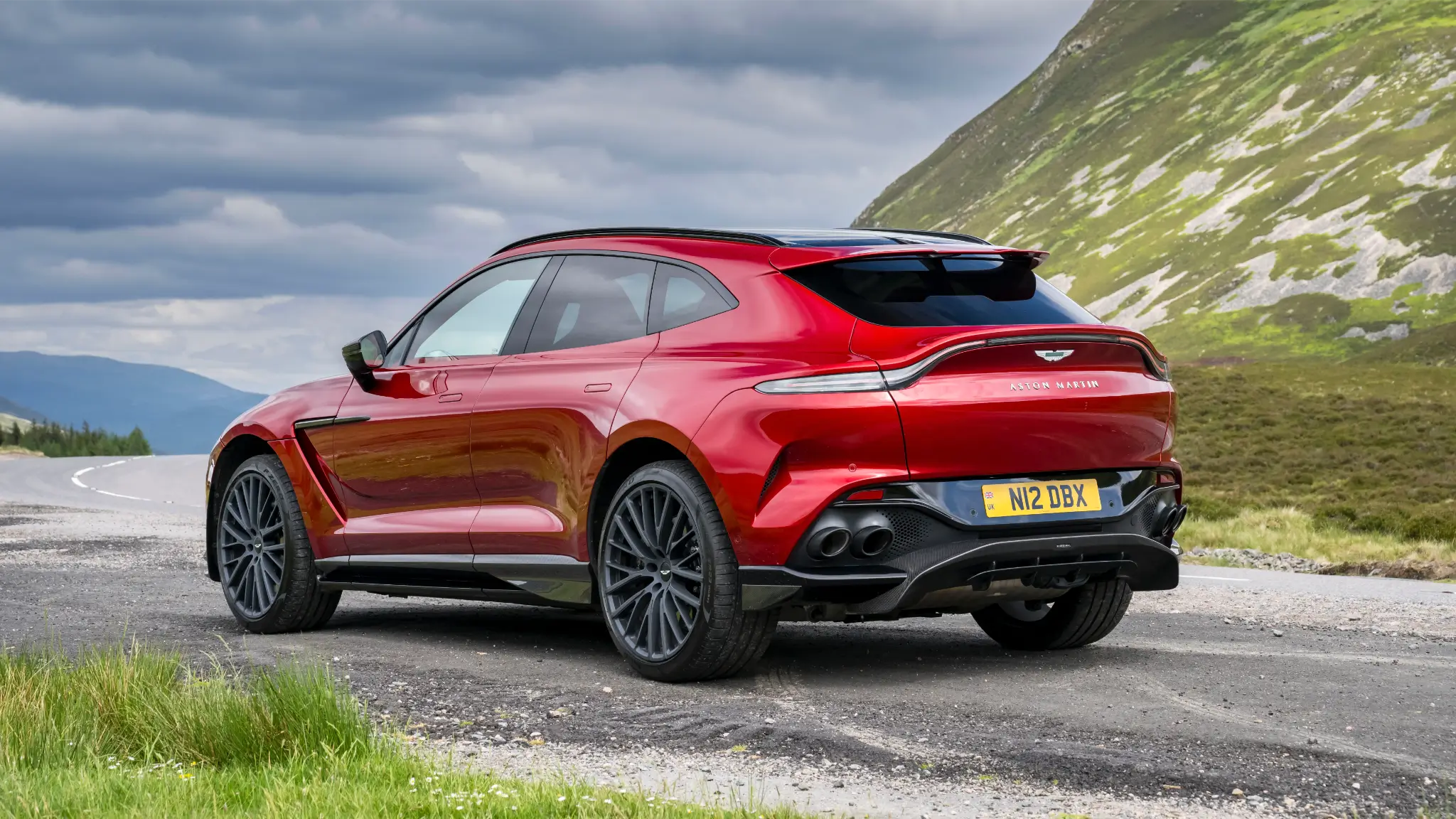 Aston Martin renovou o DBX707. Ainda é o mais rápido do mundo?