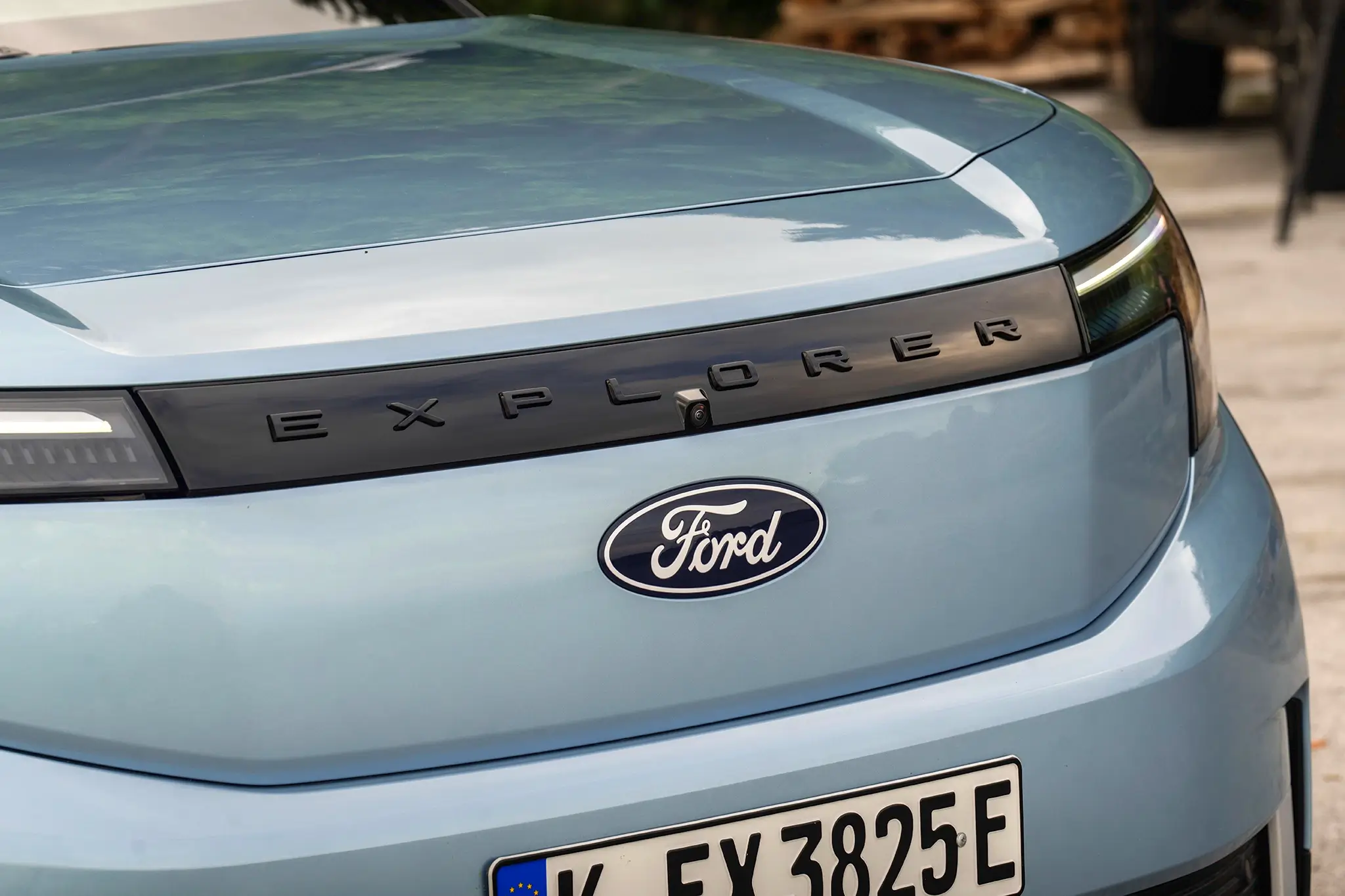 Ford Explorer - detalhe da frente