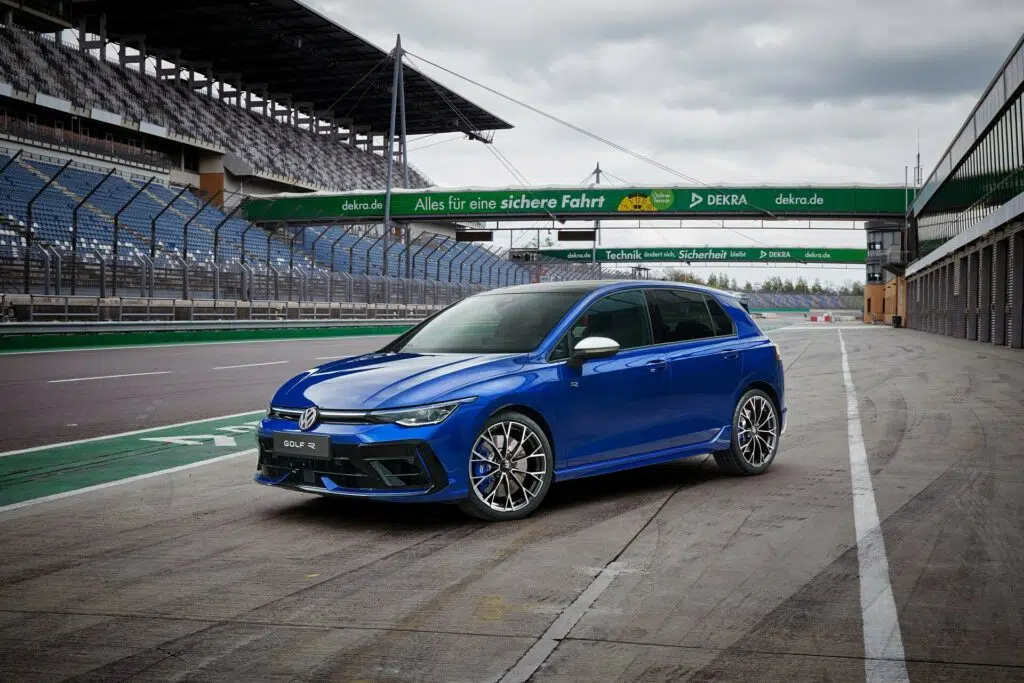 Volkswagen Golf R frente