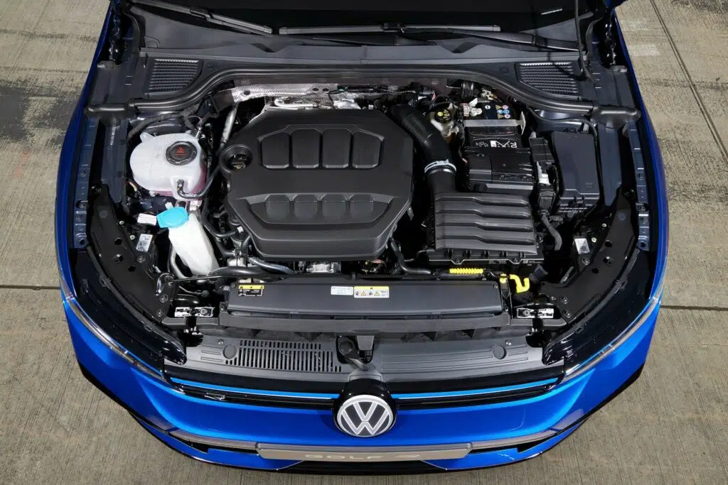 Golf R motor