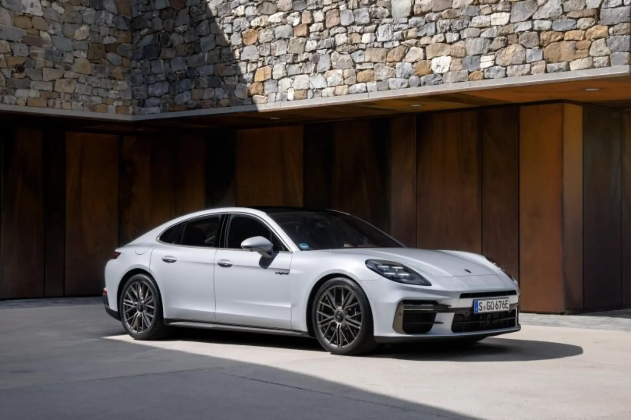 Panamera Turbo S E-Hybrid lateral