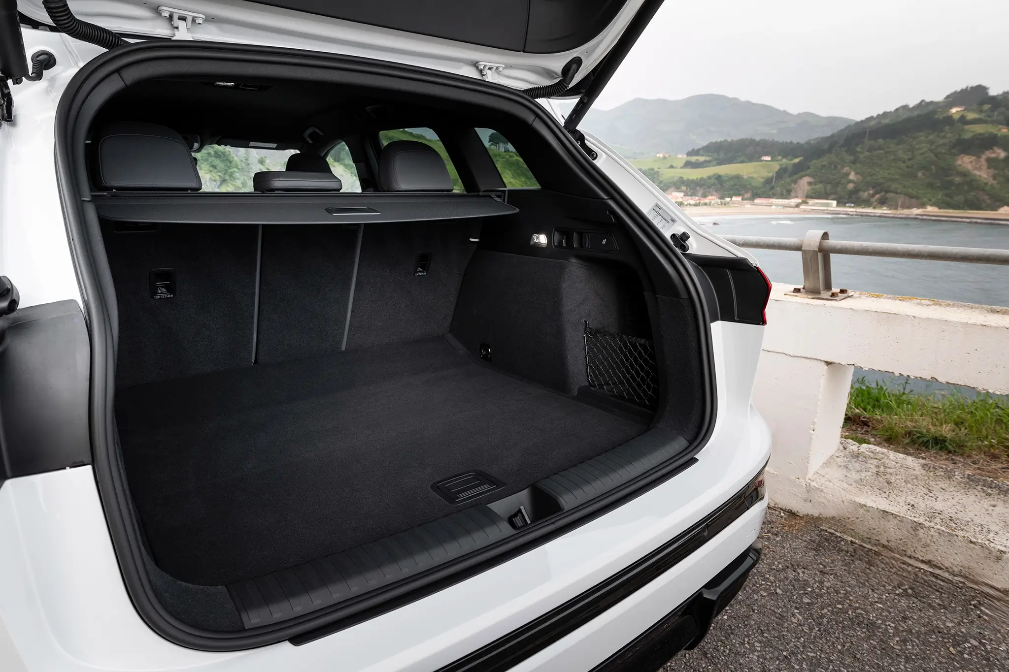 Audi Q6 e-tron - bagageira