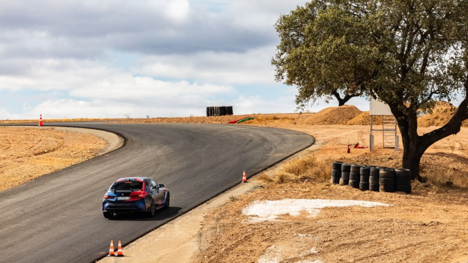 O santuário de automóveis do Alentejo já recebeu os primeiros carros