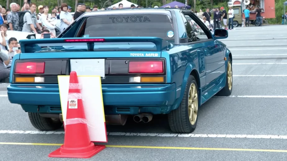 Toyota MR2 - desafio de travagem