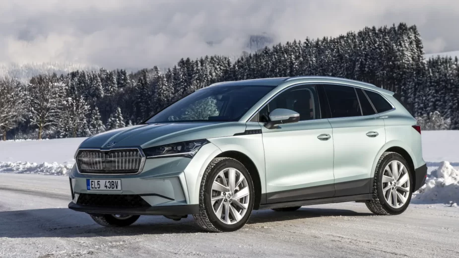 Skoda Enyaq 85 dianteira