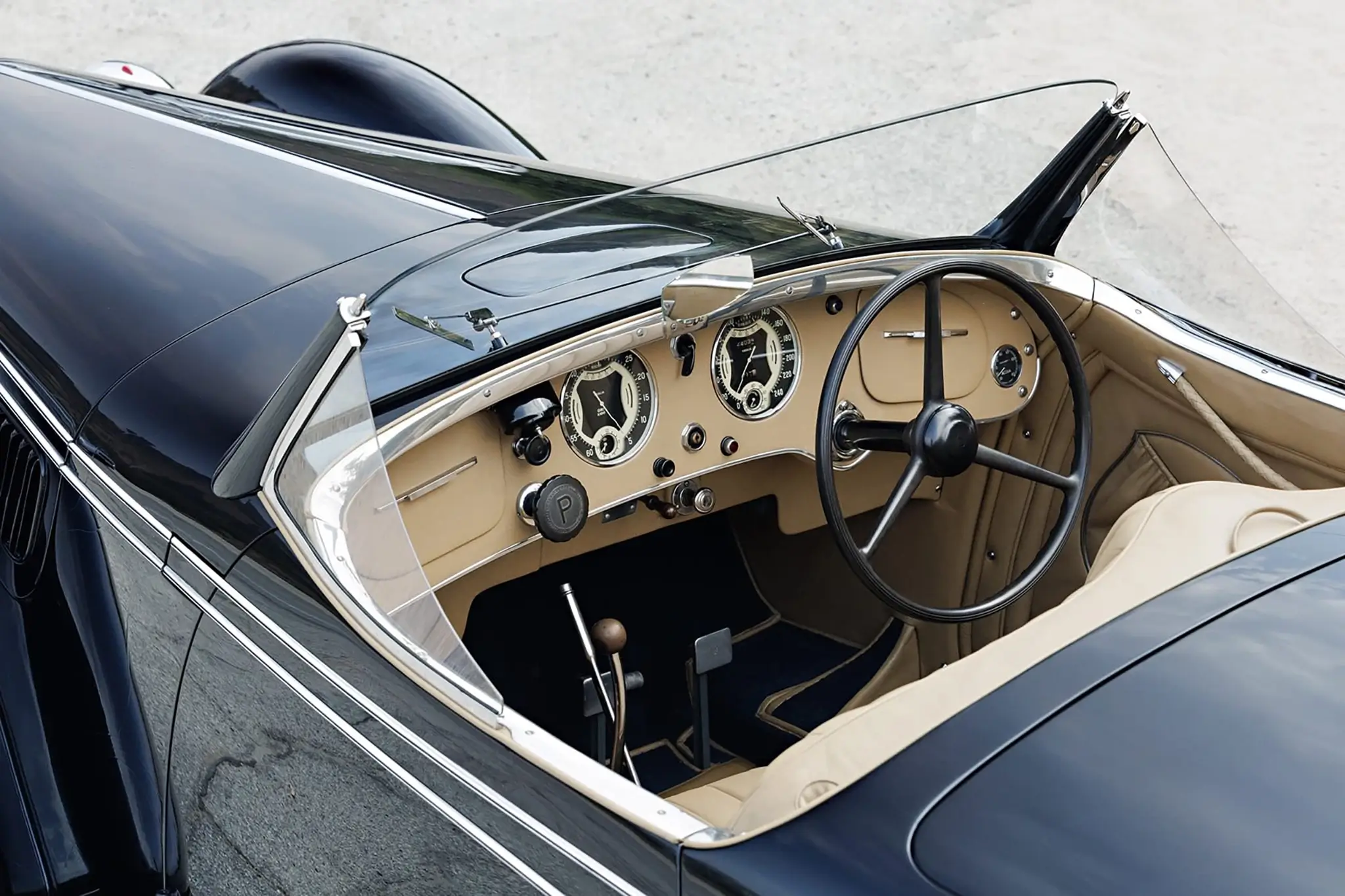 Alfa Romeo 8C 2900B Lungo Spider - interior