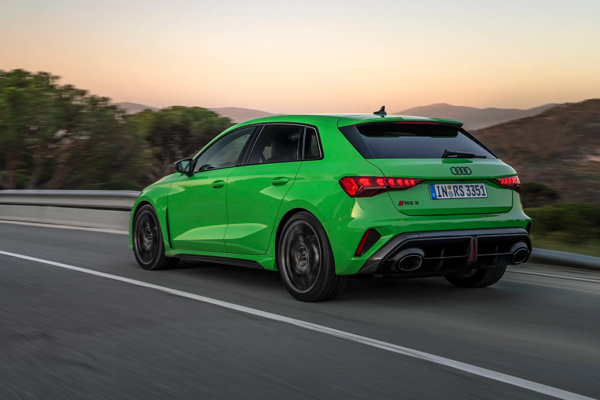 Audi RS 3 Sportback - 3/4 de traseira dinâmico