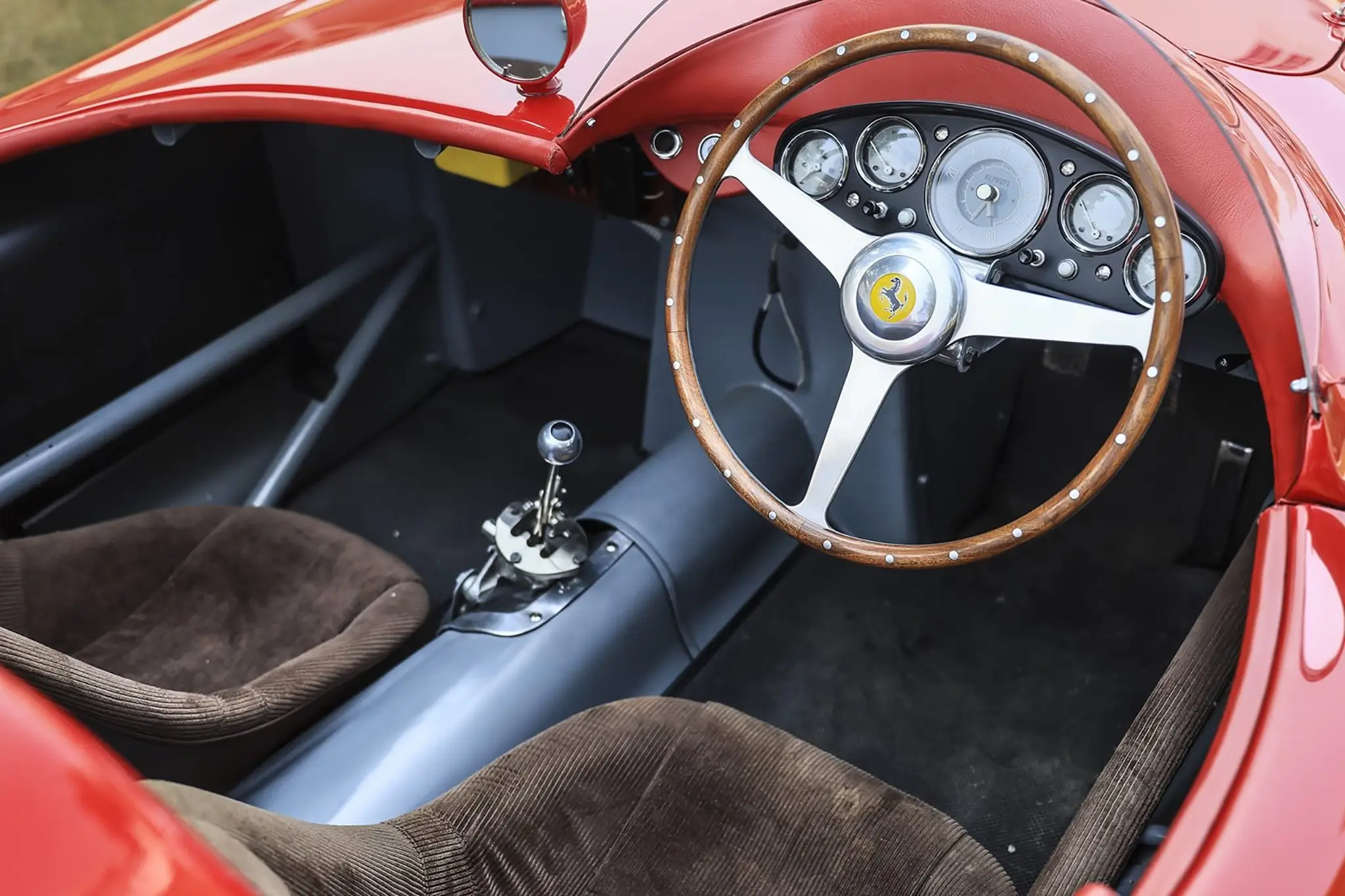 Ferrari 857 Sport Spider - interior