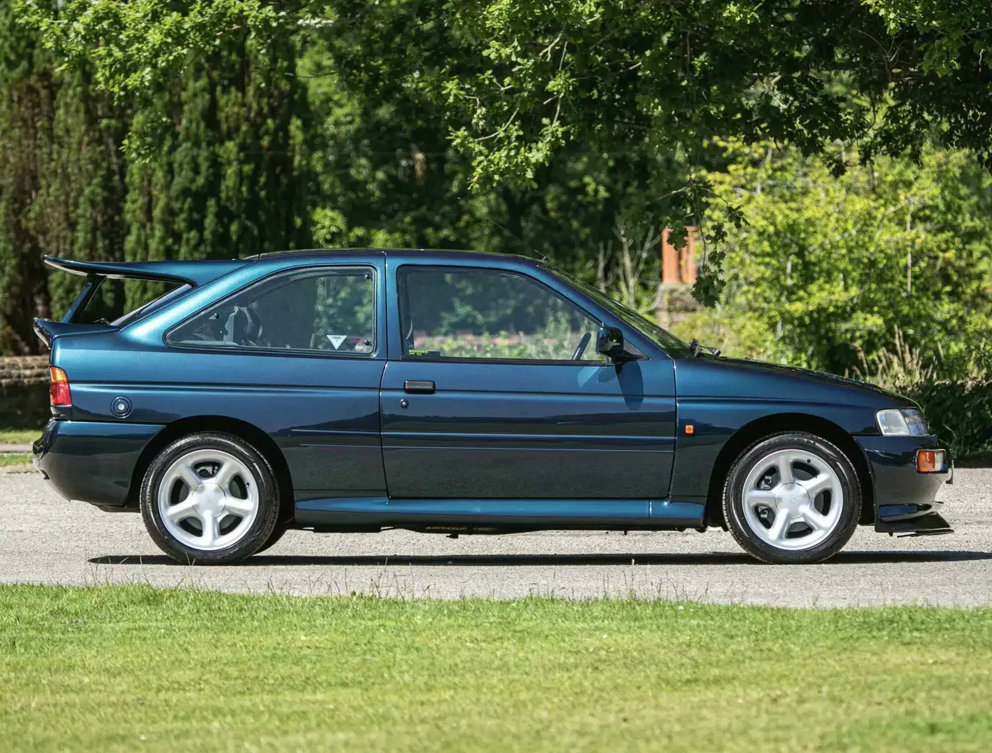 Ford Escort RS Cosworth perfil