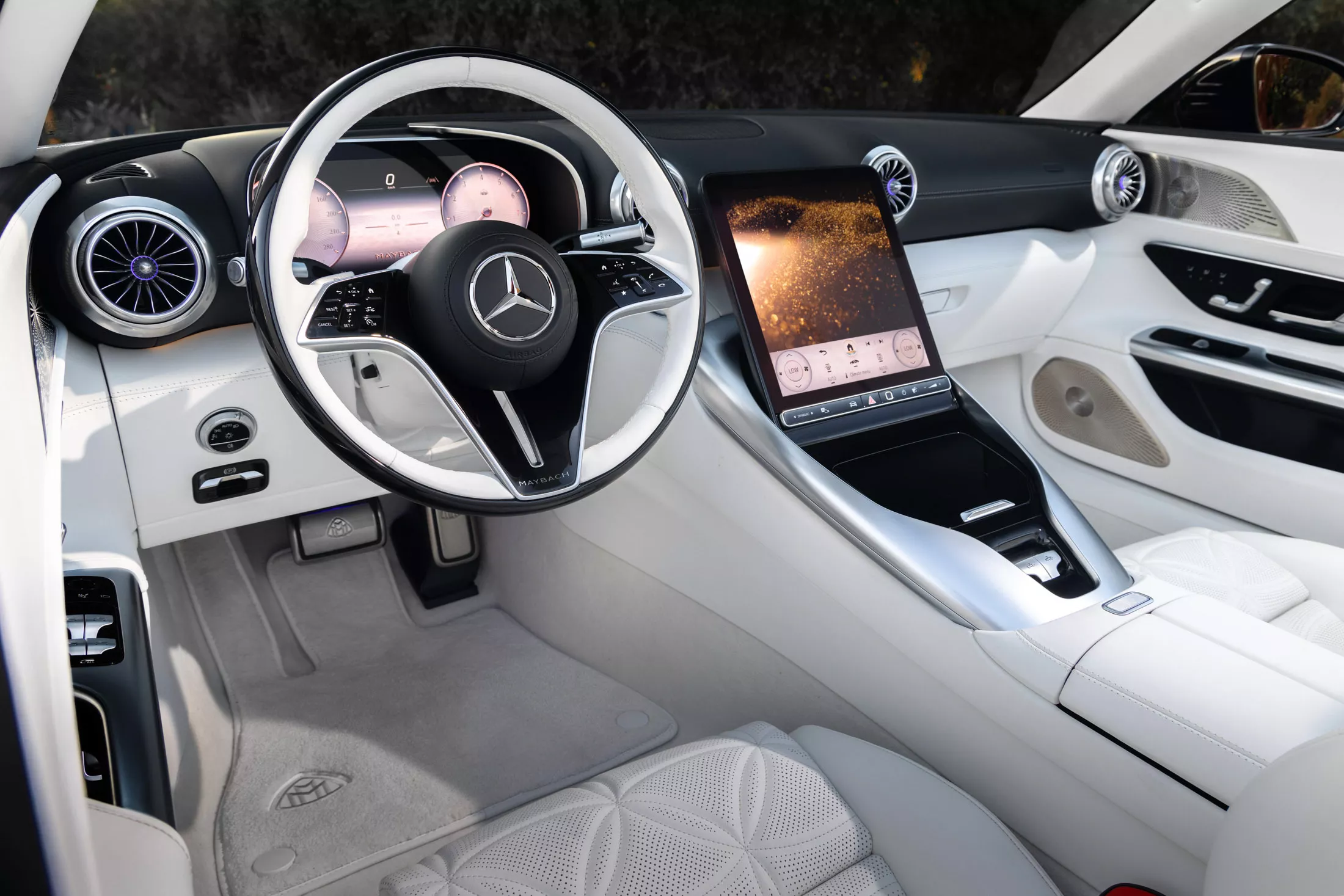 Mercedes-Maybach SL 680 interior