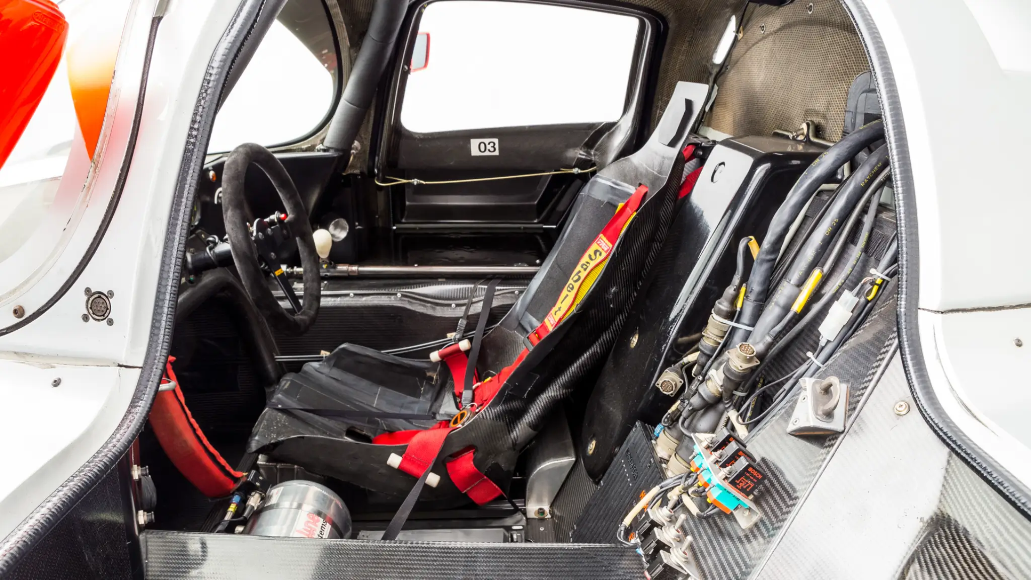 Mercedes-Benz C11 interior