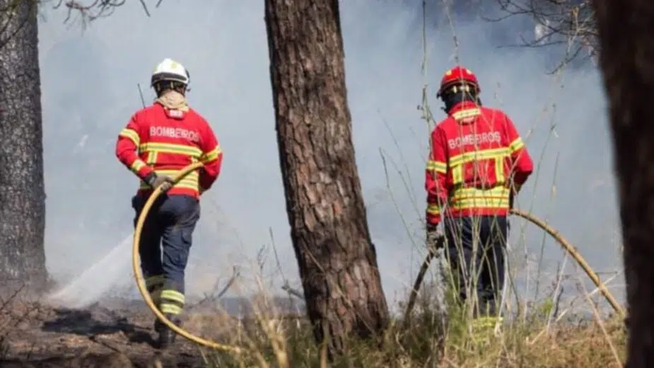 Bombeiros incêndios