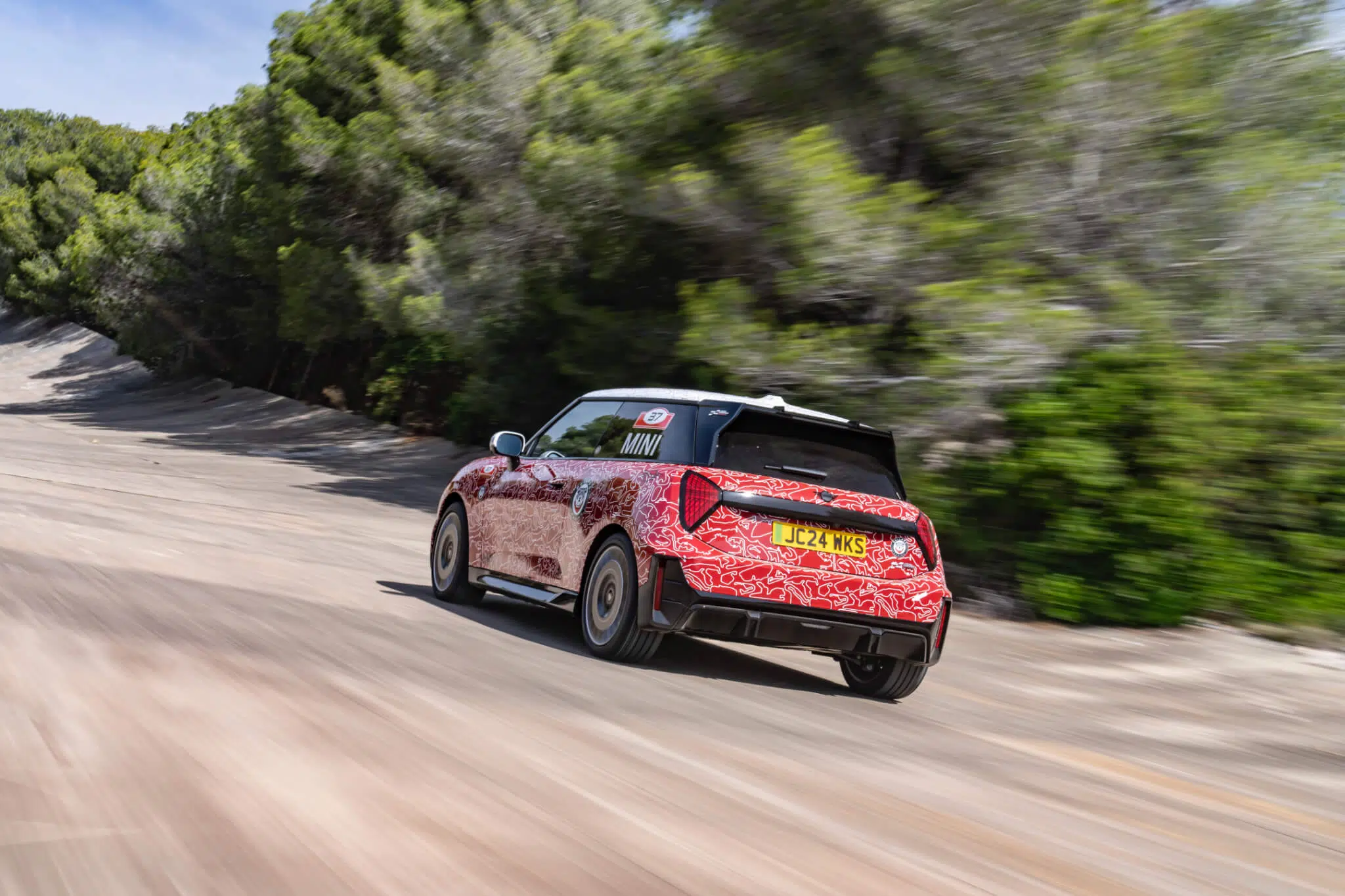 MINI John Cooper Works E PROtotype traseira