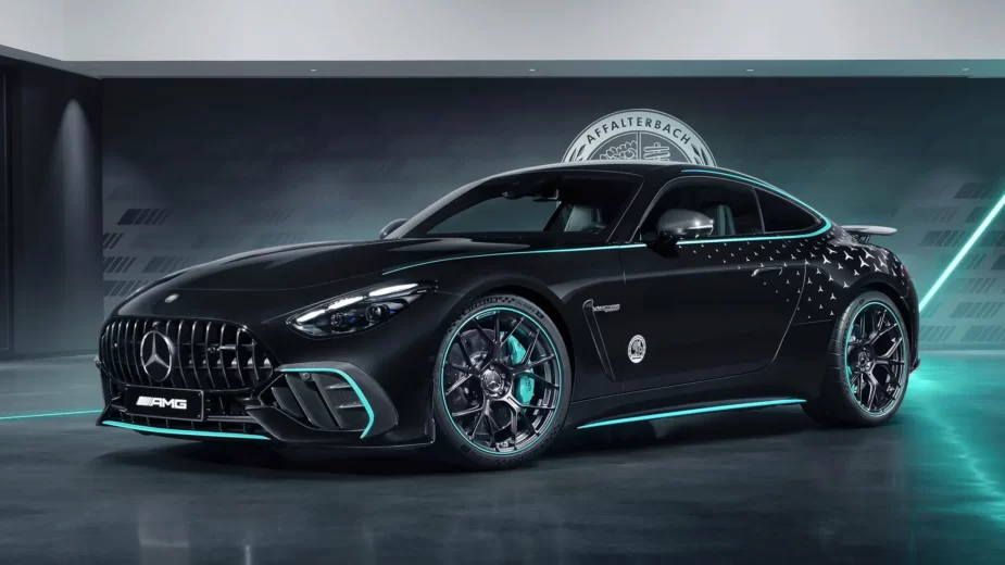 AMG GT PRO - 3/4 de frente