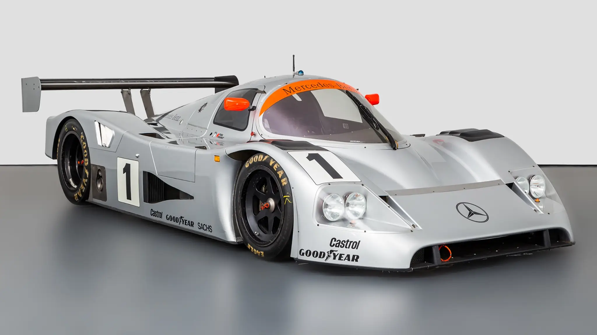 Este Mercedes-Benz Sauber C11 nunca perdeu uma corrida