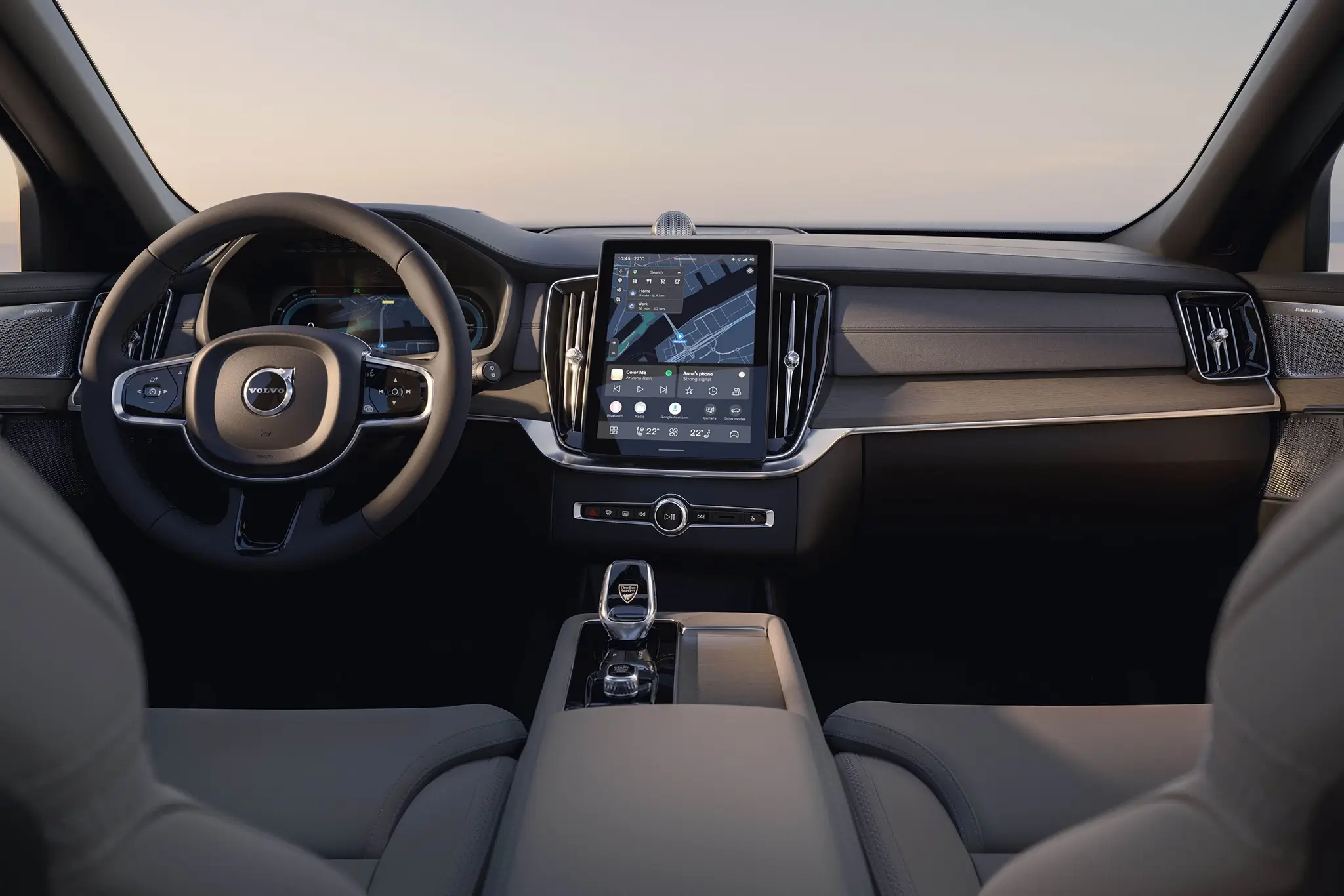 Volvo XC90 - interior