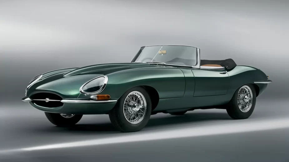 Jaguar E-Type - 3/4 de frente