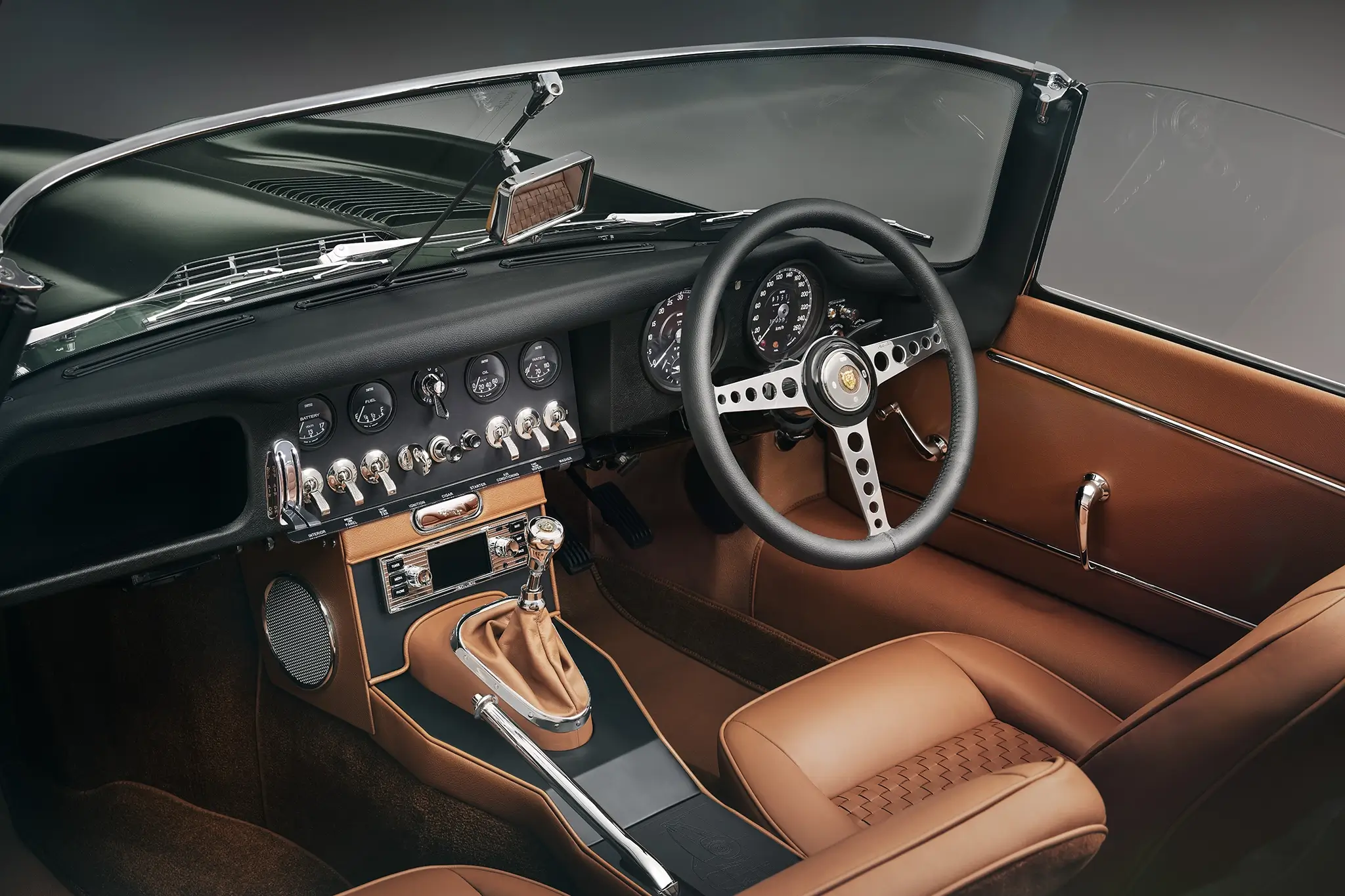 Jaguar E-Type - interior