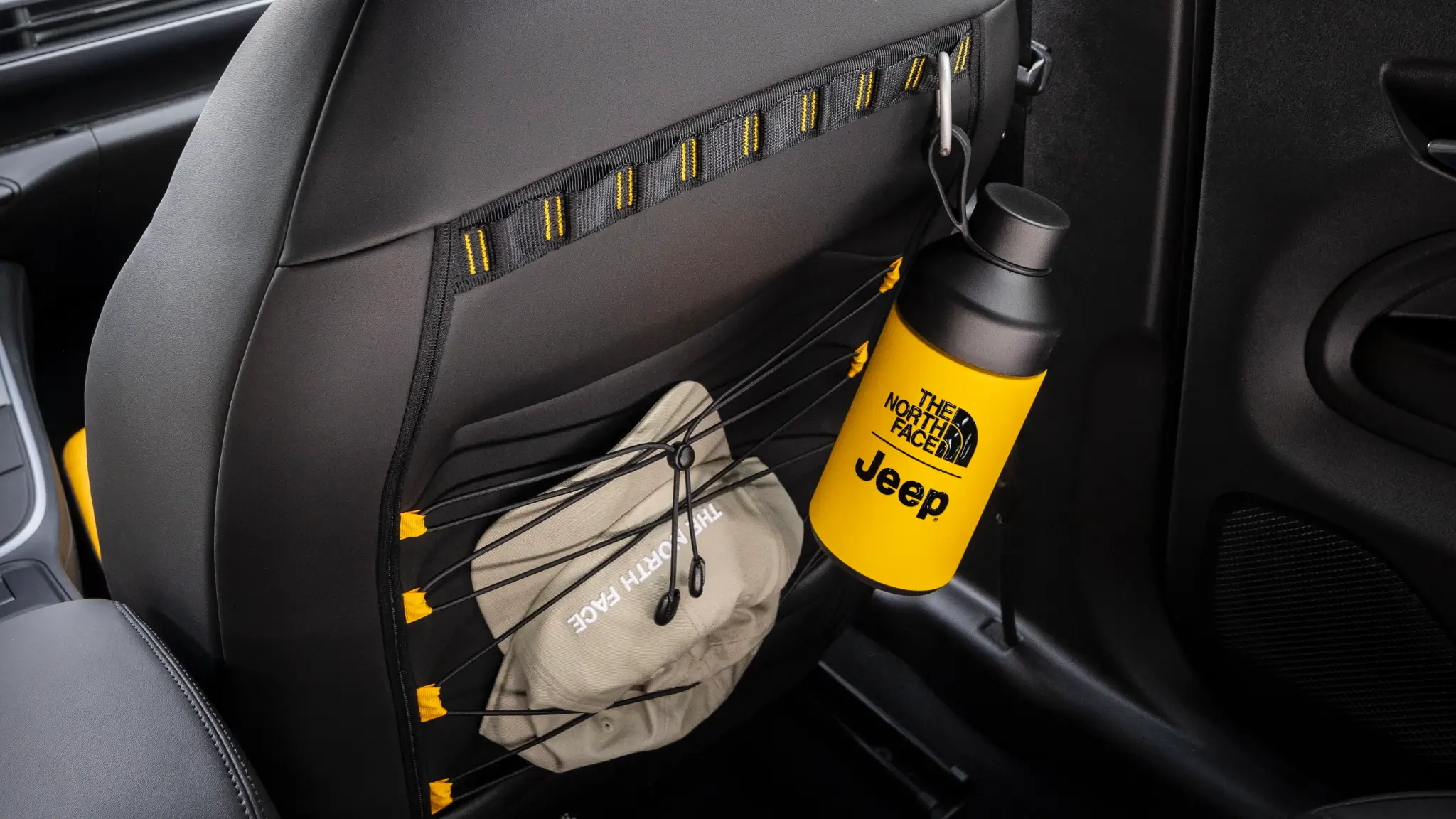 Jeep Avenger 4xe The North Face Edition interior