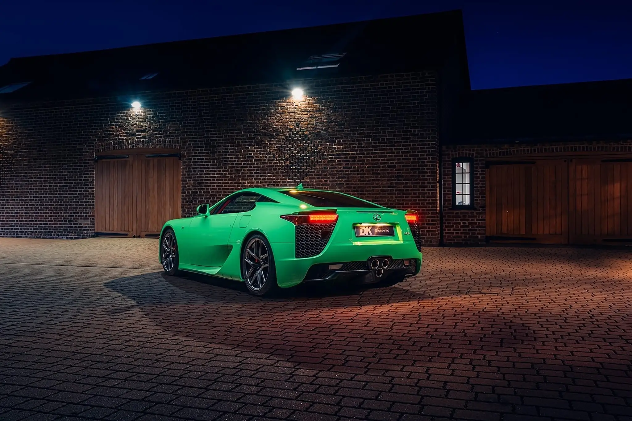 Lexus LFA - 3/4 de traseira