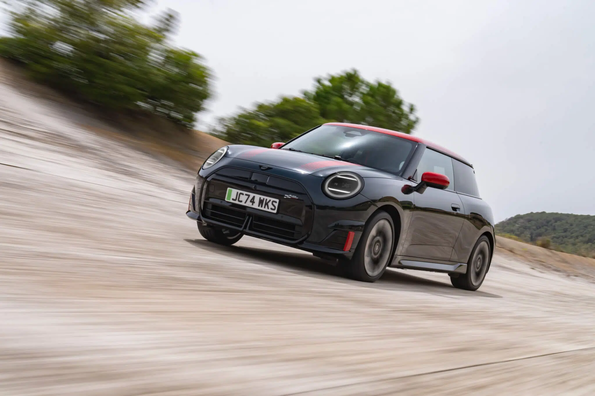 MINI JCW Electric 2024 frente