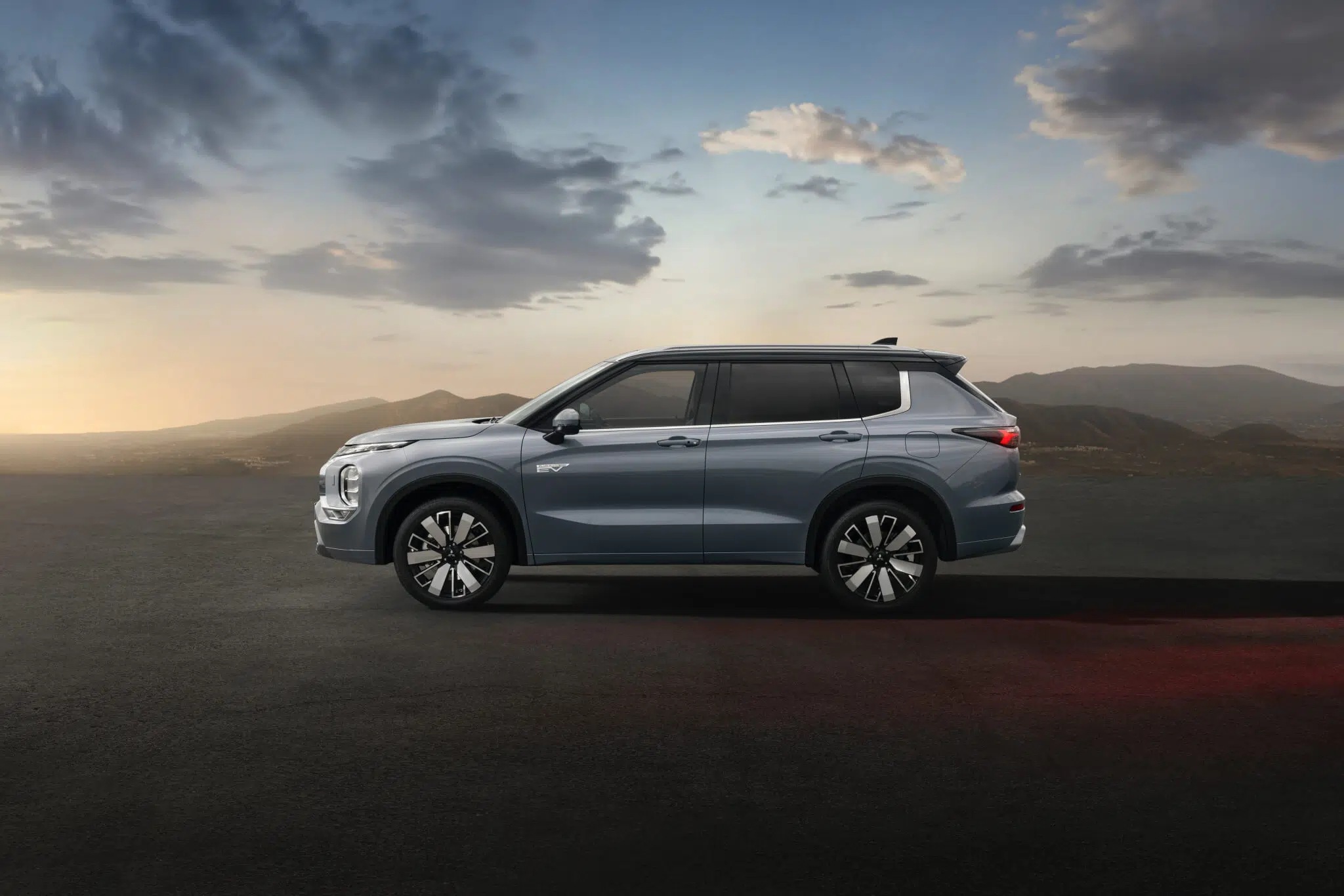 Mitsubishi Outlander perfil