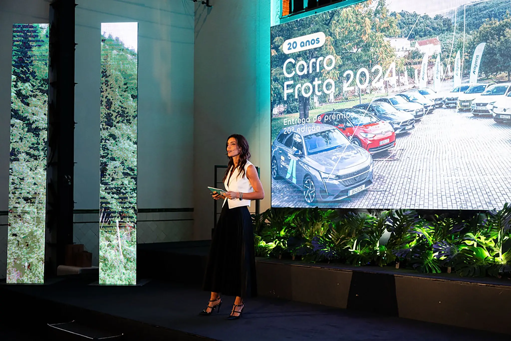 Carro Frota 2024 - Apresentadora