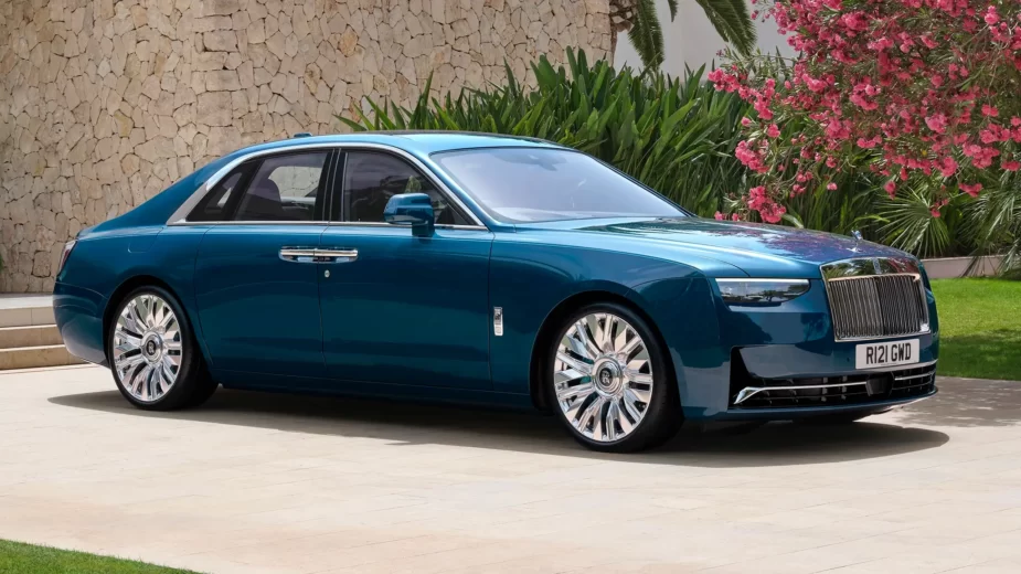 Rolls-Royce Ghost - 3/4 de frente