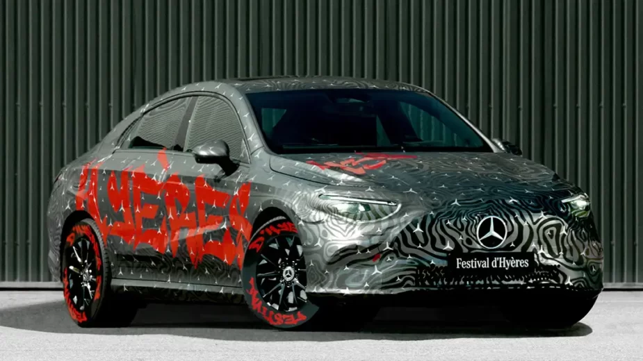 Mercedees-Benz CLA camuflado, frente