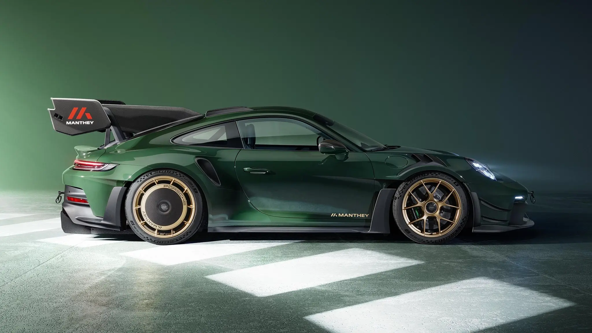 Porsche 911 GT3 RS Manthey Kit - vista lateral