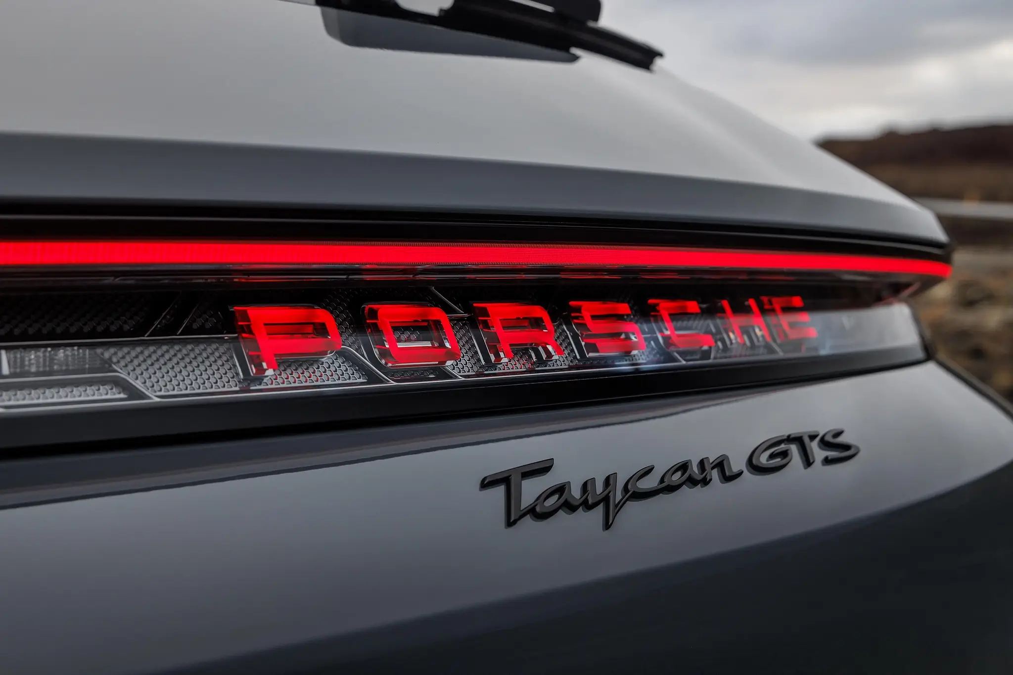 Porsche Taycan Sport Turismo GTS - detalhe da secção traseira